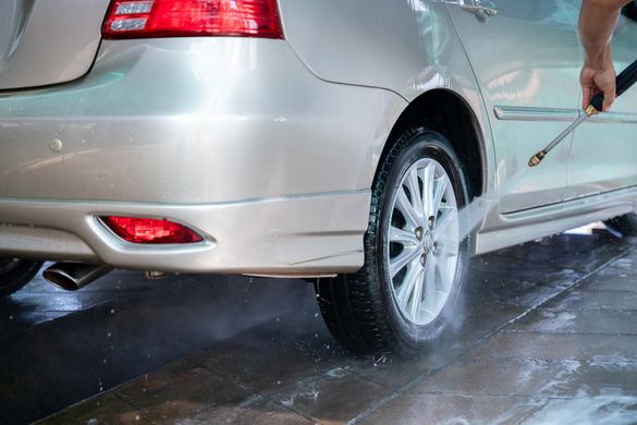 Pressure Washing Vehicles