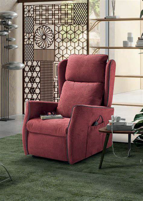 Poltrona ortopedica a Roma modello Kiara con alzapersona