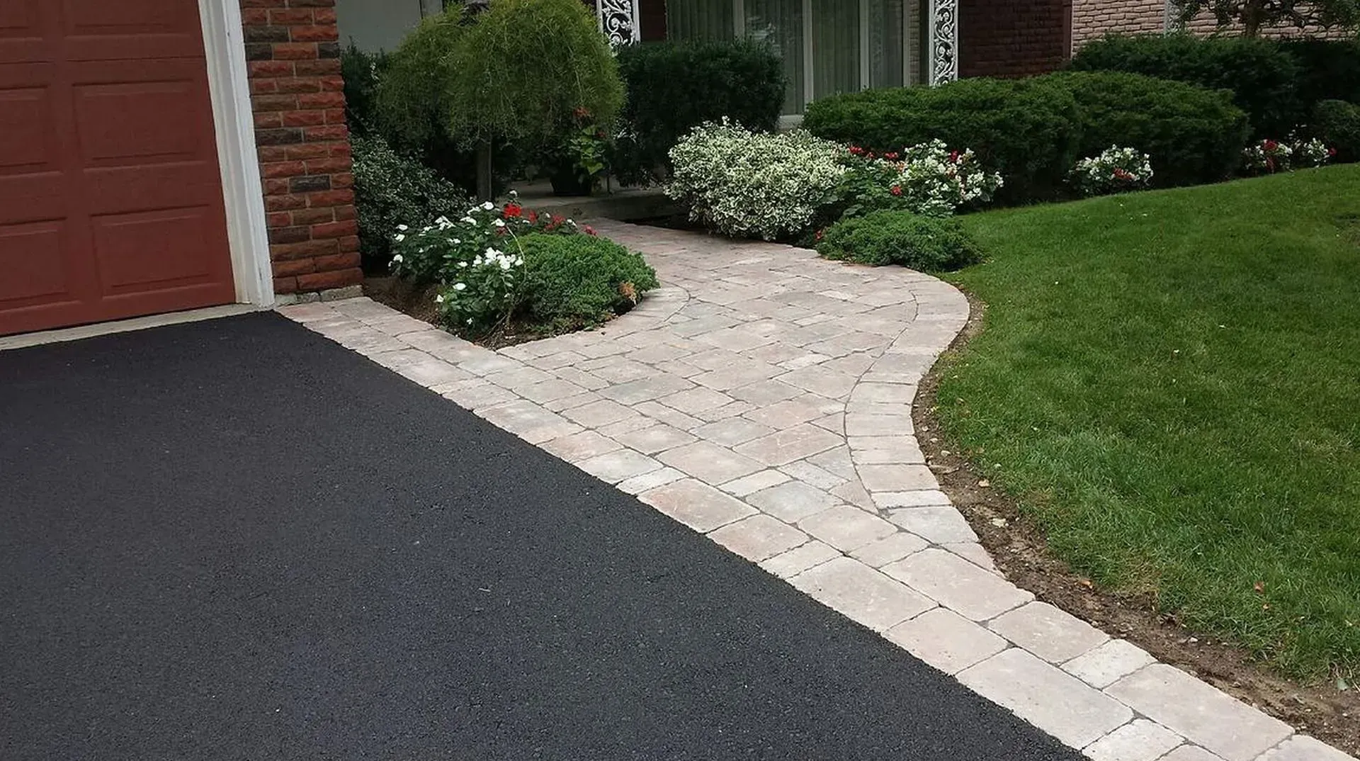 Interlock walkway