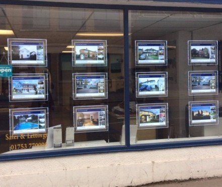 display screens and digital maps