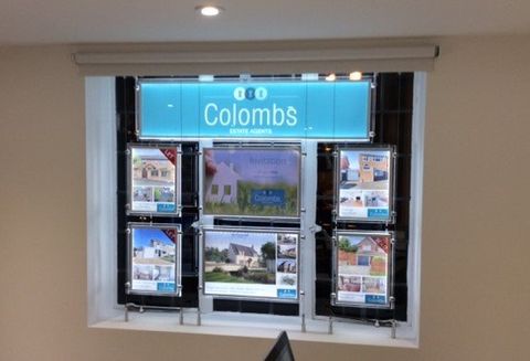 colombs display frame