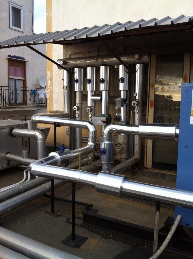 tubi di aerazione di un palazzo