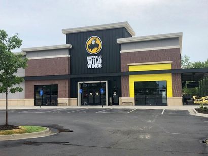 Buffalo Wild Wings Restaurant — Kansas City, KS — The Kansas Paint Company