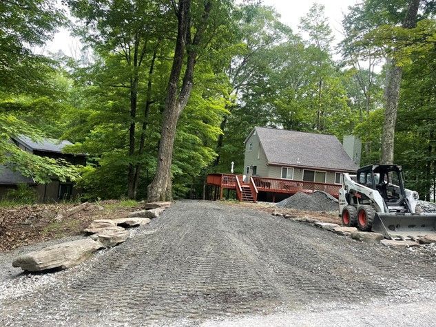 Tall Tree Near The House — Lake Ariel, PA — All-Out Logging