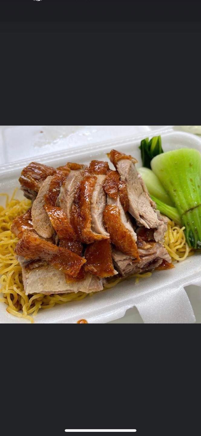 A Styrofoam Container Filled With Noodles , Meat and Vegetables — Red Lantern Chinese Restaurant In Palmerston City, NT