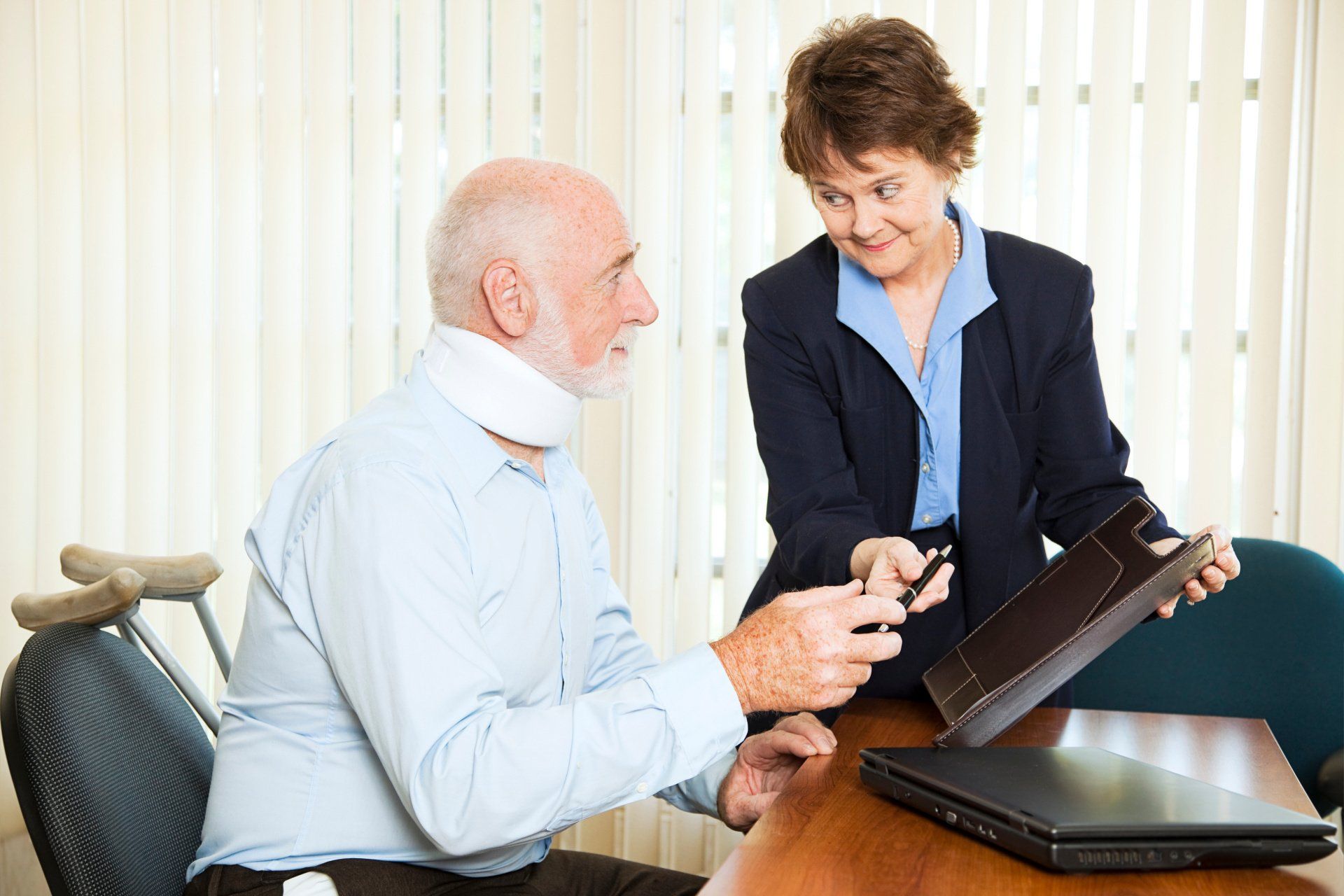 personal injury lawyer helping client