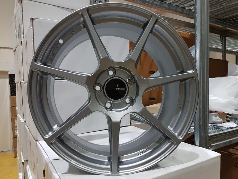 צמיג לרכב במבצע