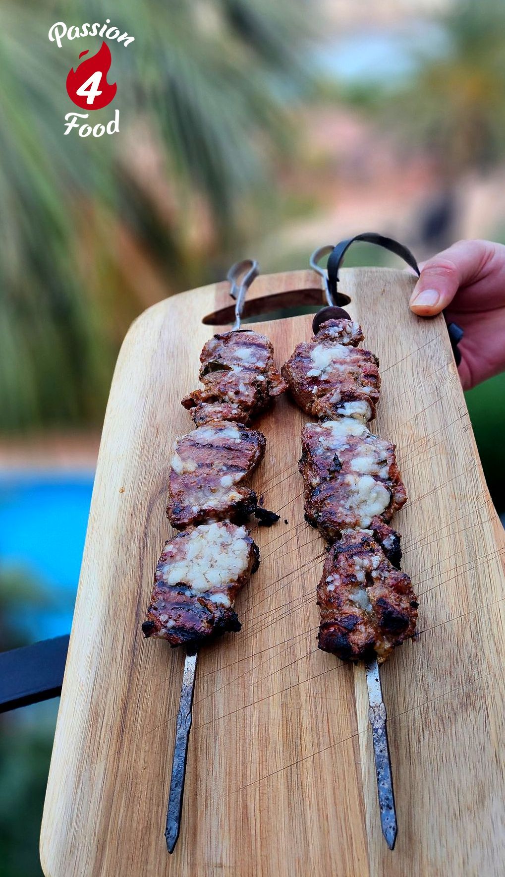 Iberico Varkenshaasspiesjes met Parmazaankorst Iberico Varkenshaasspiesjes met Parmazaankorst