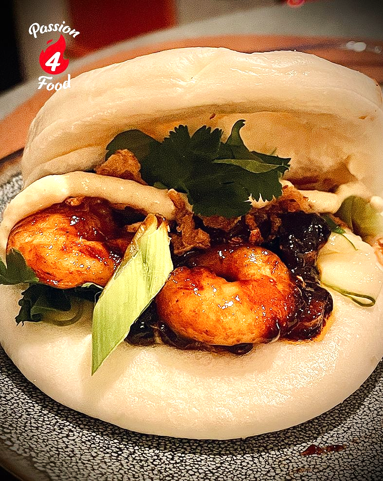 Bao Buns met Garnalen in Hoisinsaus