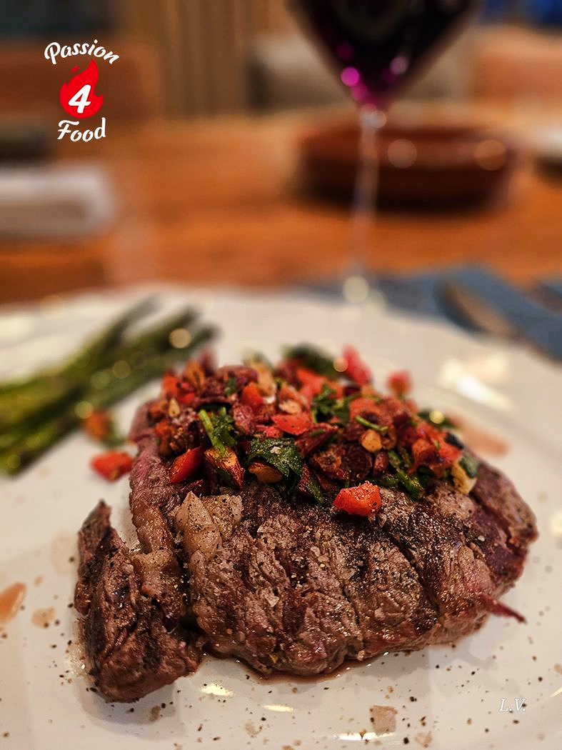 Gegrillde Ribeye met Grove Salsa Romesdo