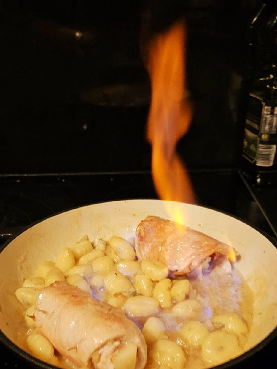 gnocchi met gorgonzola-perensaus