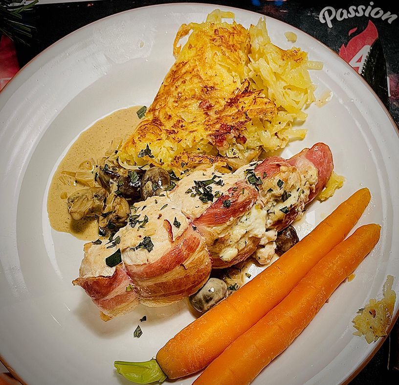 Mini Kiprollade met Gebakken Champignons in Roomsaus