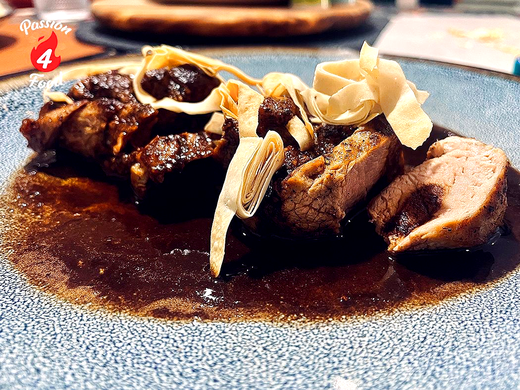 Varkenshaas met Zwarte Knoflookjus