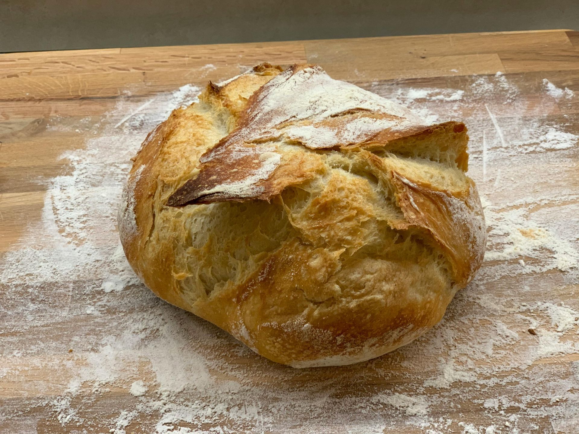 Rustiek wit vloerbrood