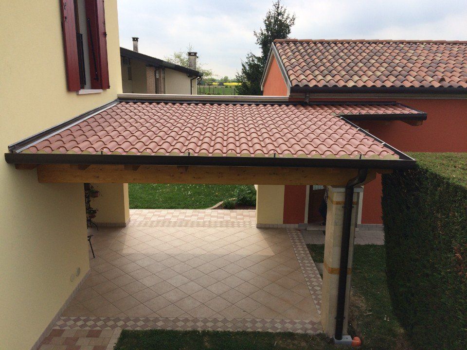 porticato con tegole