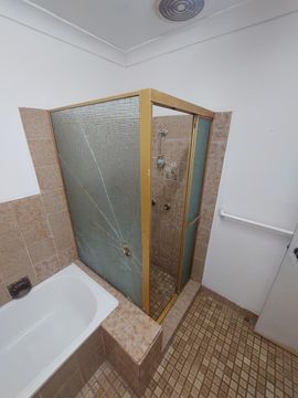 Cracked Shower Cubicle — ASAP Glass Pty Ltd