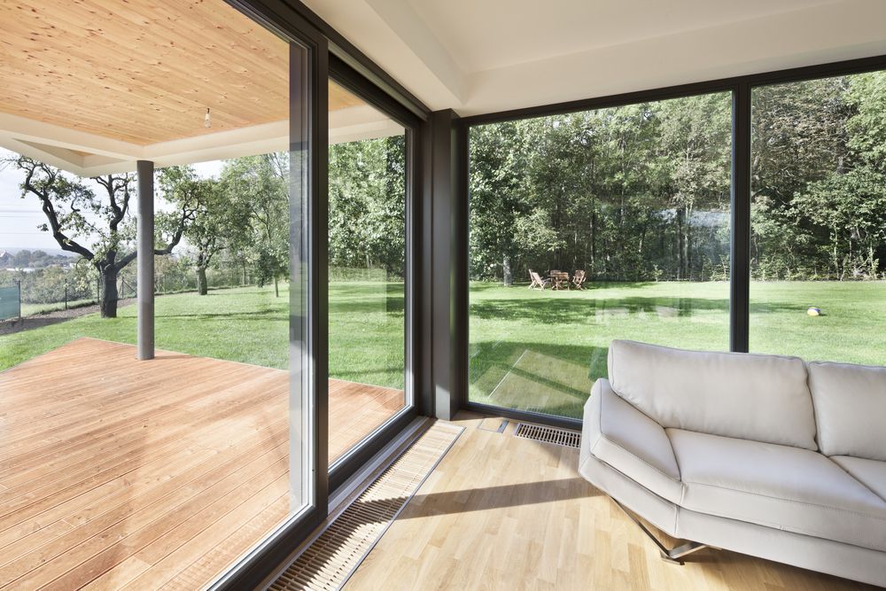 Large Glass Windows- Glass Door Repairs in Gold Coast, QLD