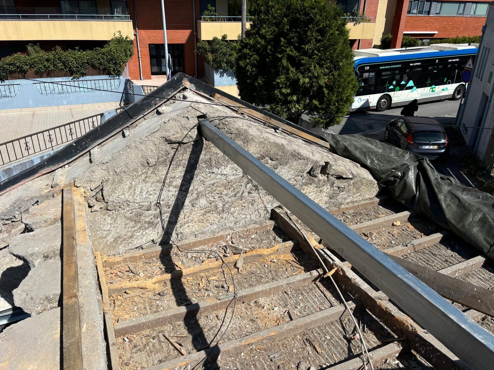 Viga principal em tubo galvanizado 12x10 6 metros