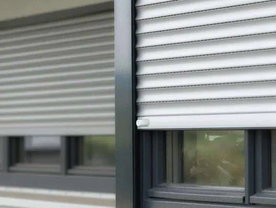 Telhado em painel sandwich