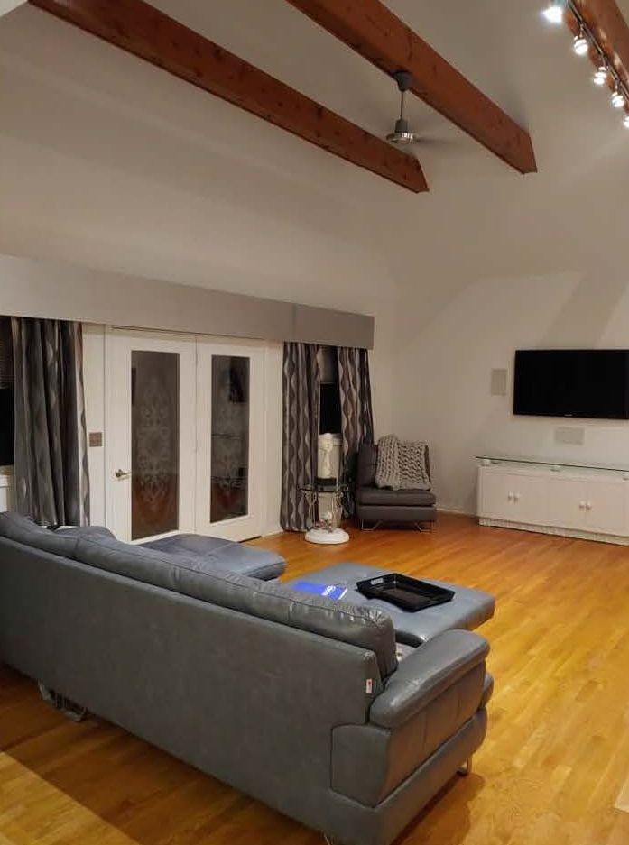 Room Makeover — Hillsboro, OH — Two Women Contractors