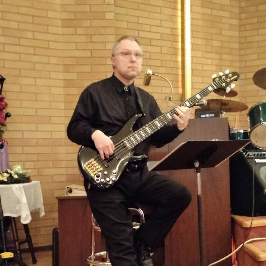 Matt Whitehead playing guitar