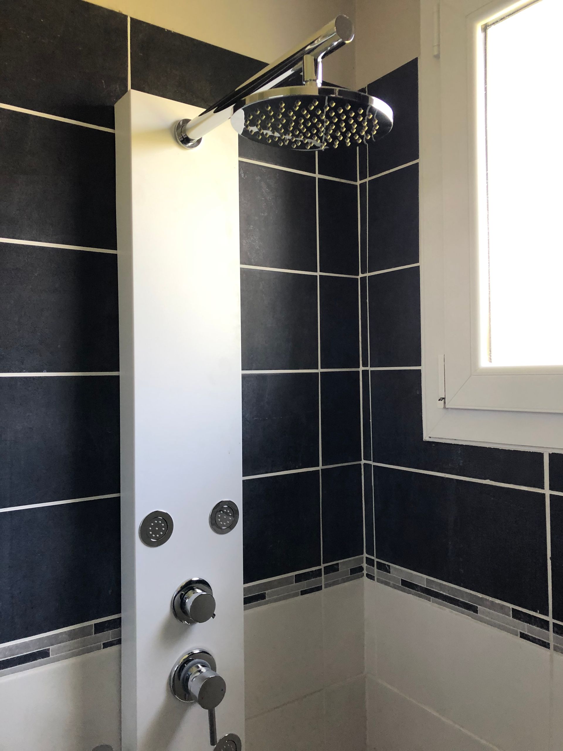 installation robinetterie salle de bain