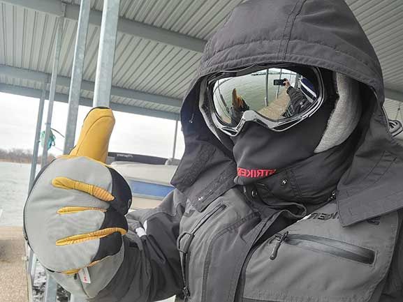 Fish Monkey Ice Fishing Gloves - Stay Warm and Protected on the Ice