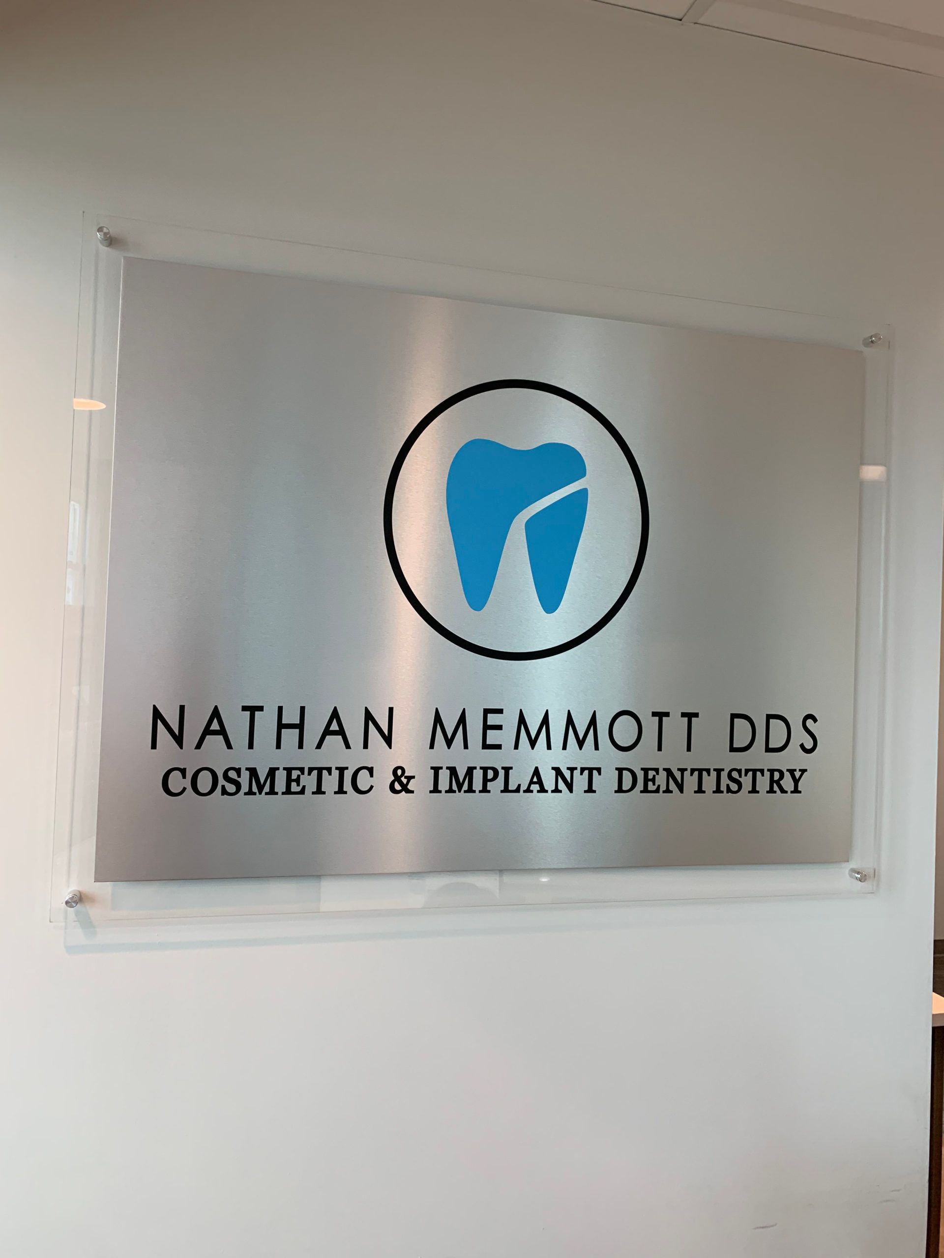 image of office sign Nathan Memmott DDS