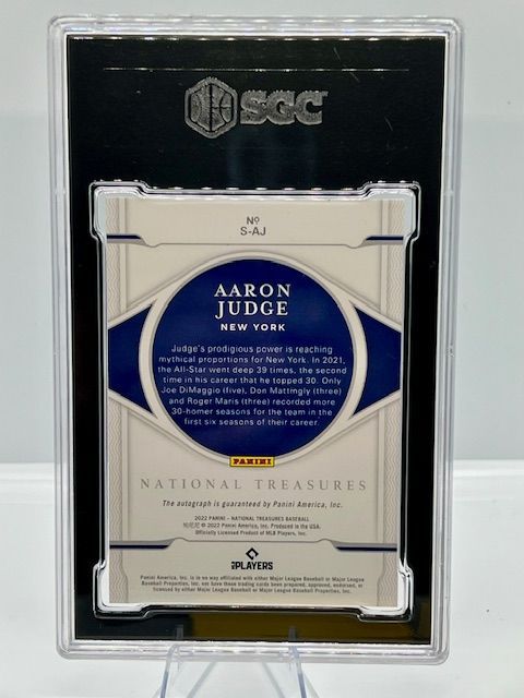 2022 Panini National Treasures Holo Gold Autograph Aaron Judge 14/25 SSP