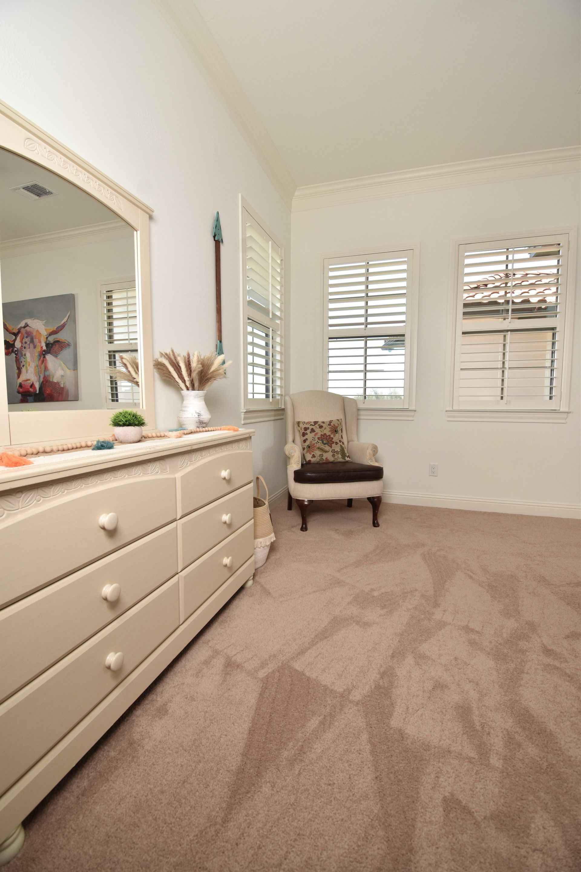 bedroom interior blinds