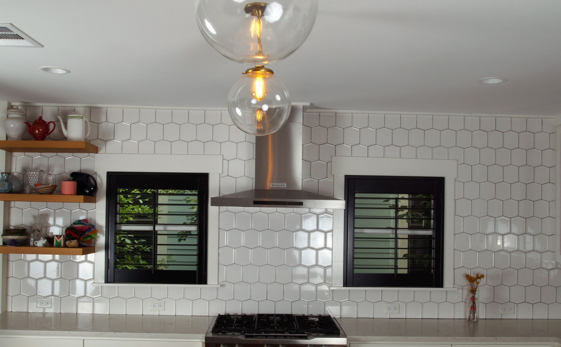 Kitchen plantation blinds with 3.5 louvers