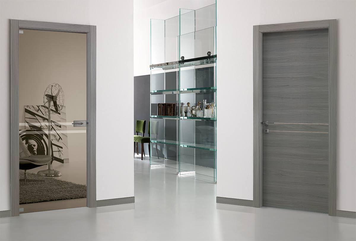 porta in legno moderna laccata