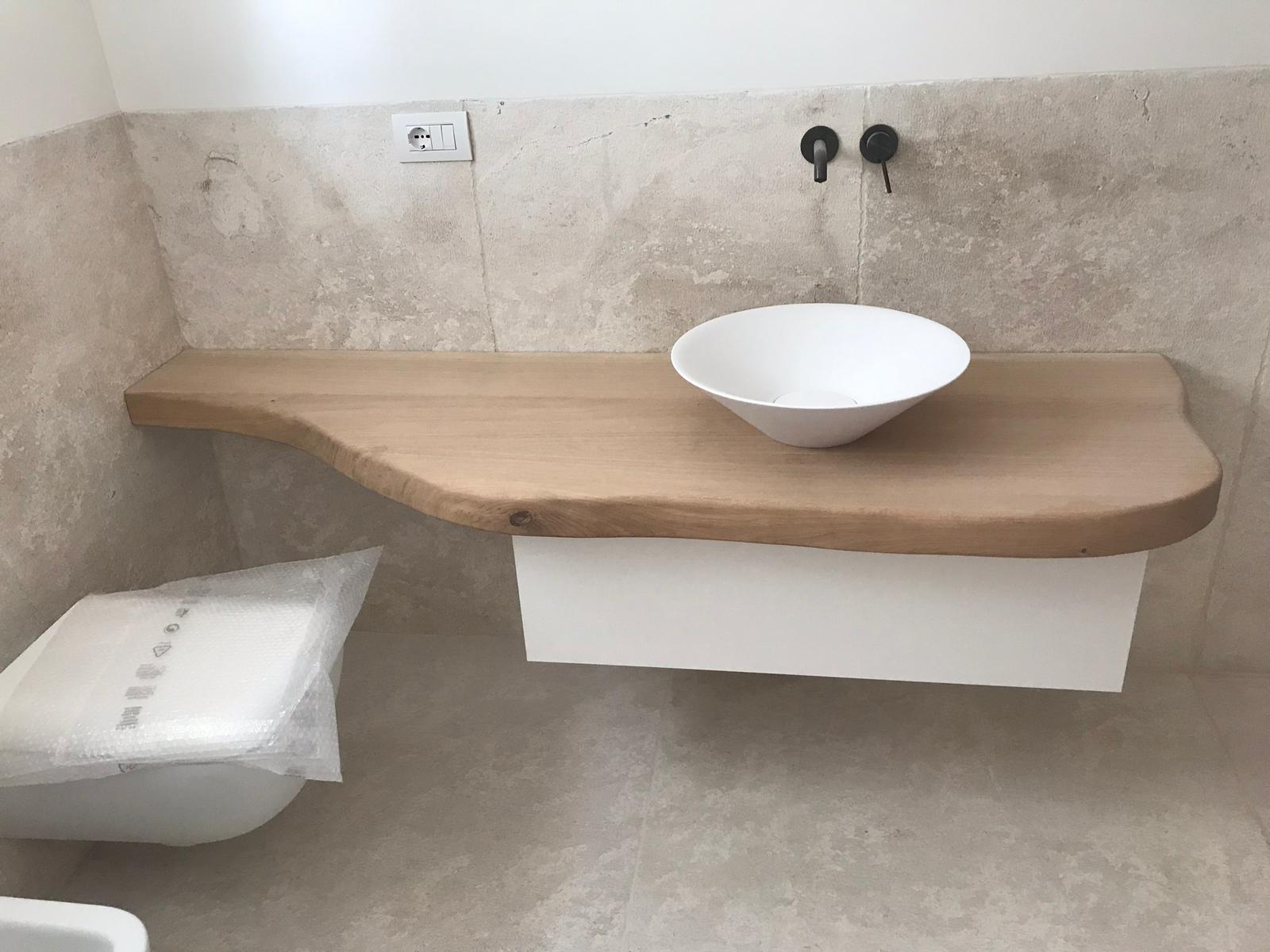 mobile bagno in legno laccato bianco