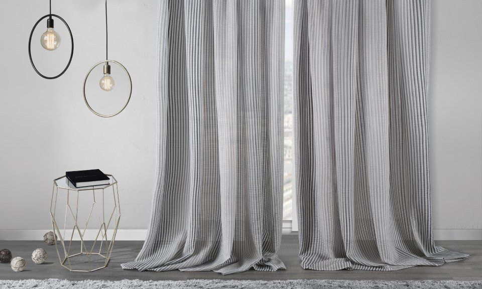 Tende per soggiorno a righe