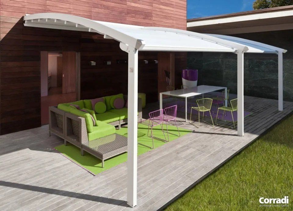 Pergola con divano