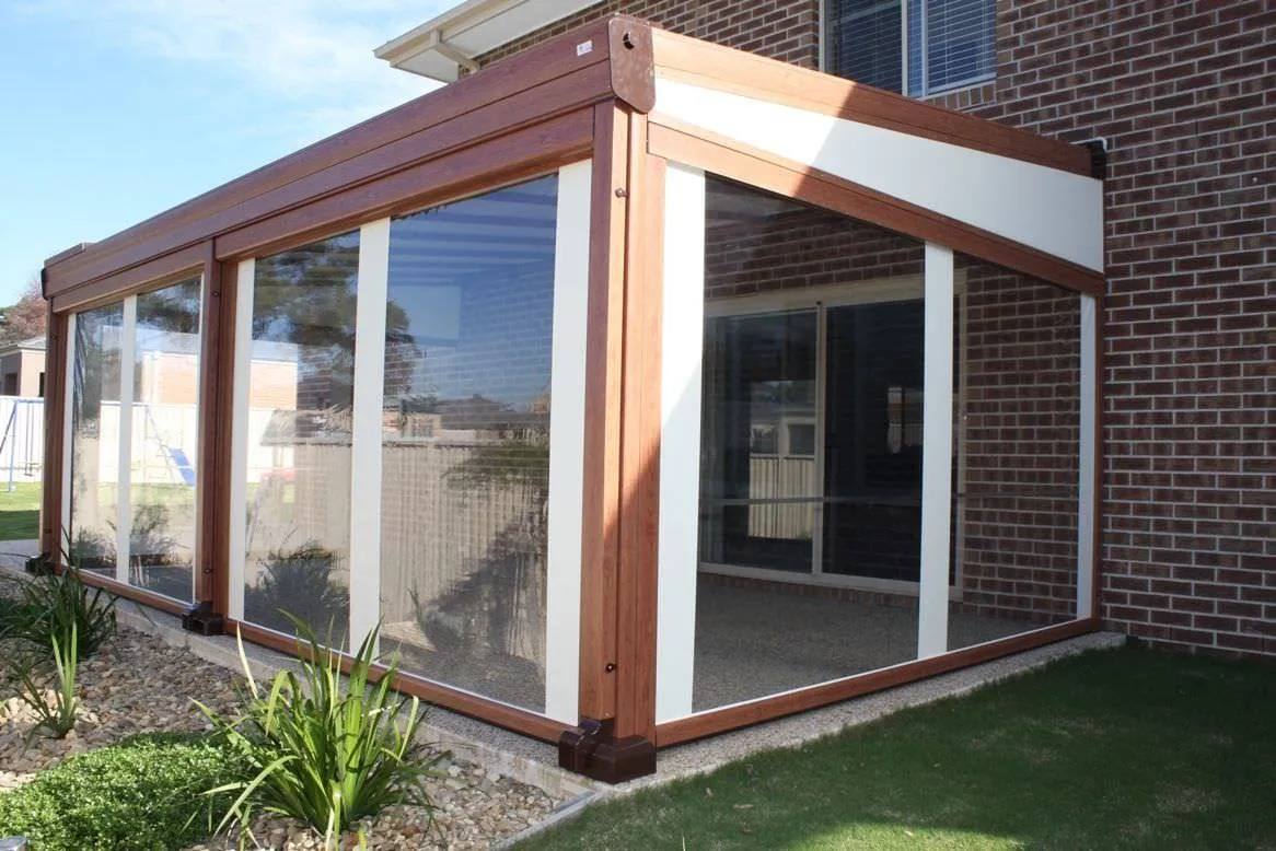 Pergola chiusa in legno