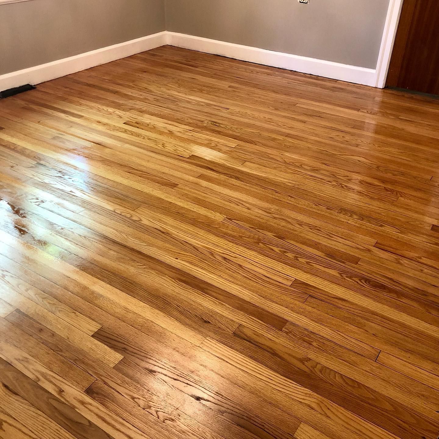 A hardwood floor refinishing service in Pinehurst, NC with Southern Premiere Hardwood Floor Co
