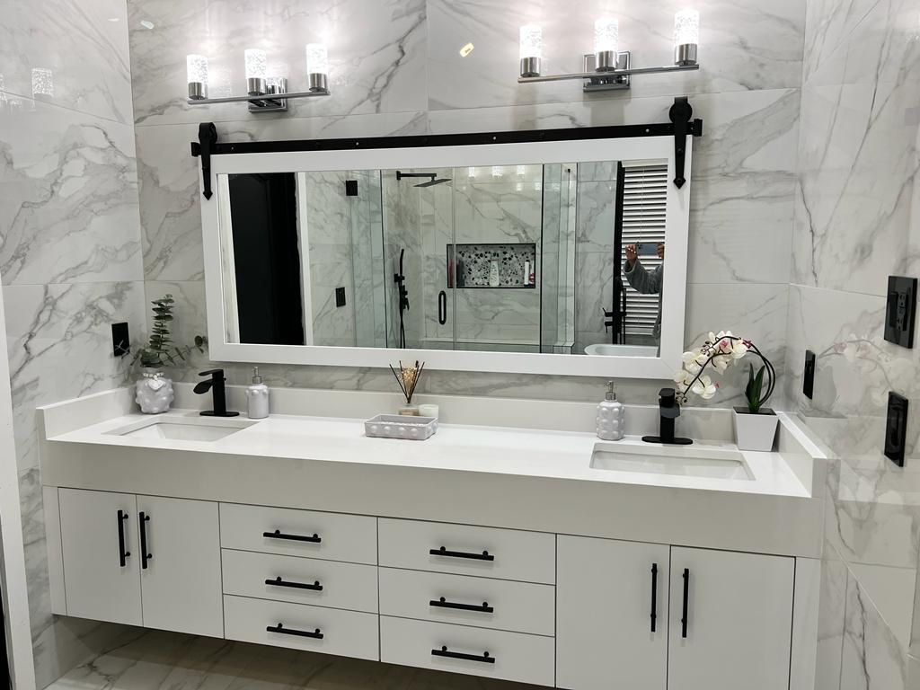 Bathroom With Mirror And Cabinet - Hartford, CT - Hinds