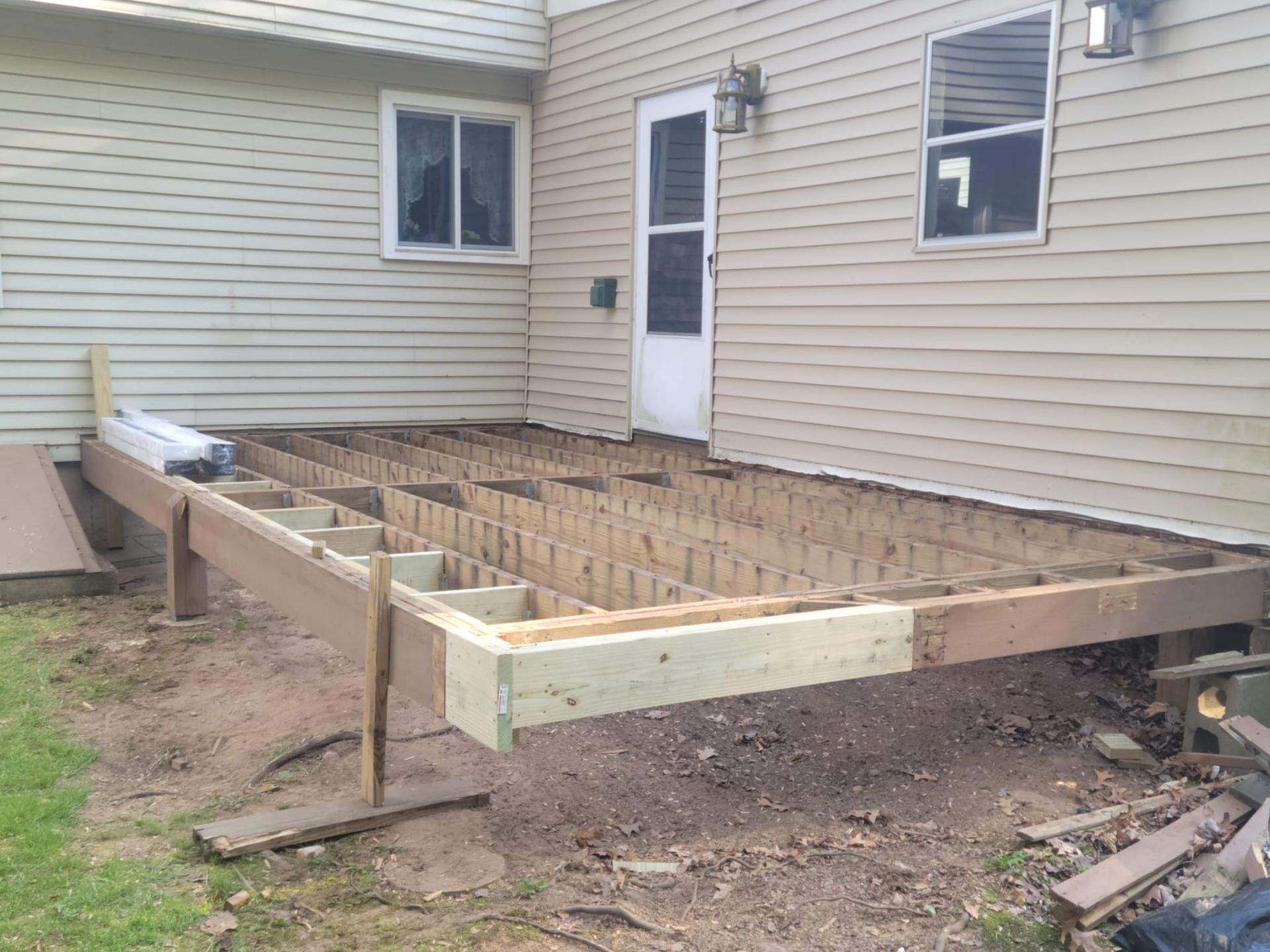Deck framing – Hartford, CT - Hinds