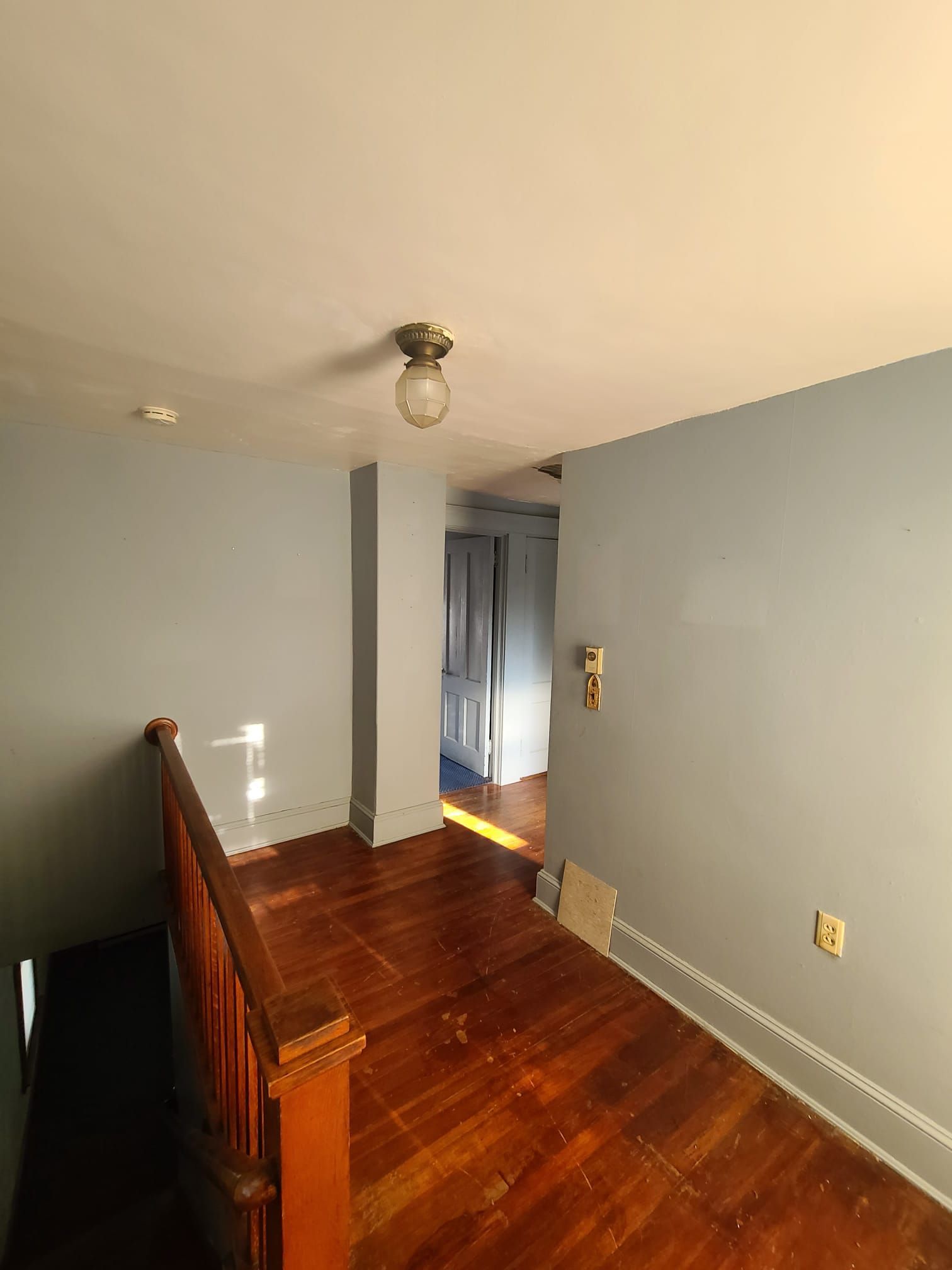 Hallway flooring – Hartford, CT - Hinds