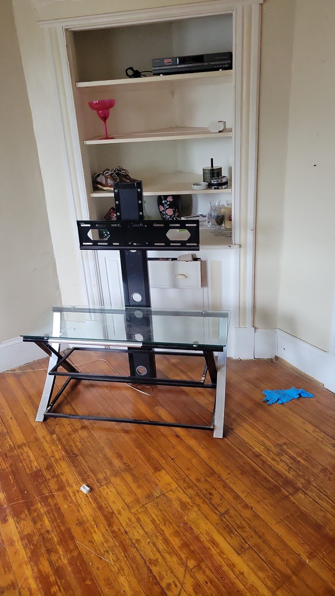 TV bracket – Hartford, CT - Hinds