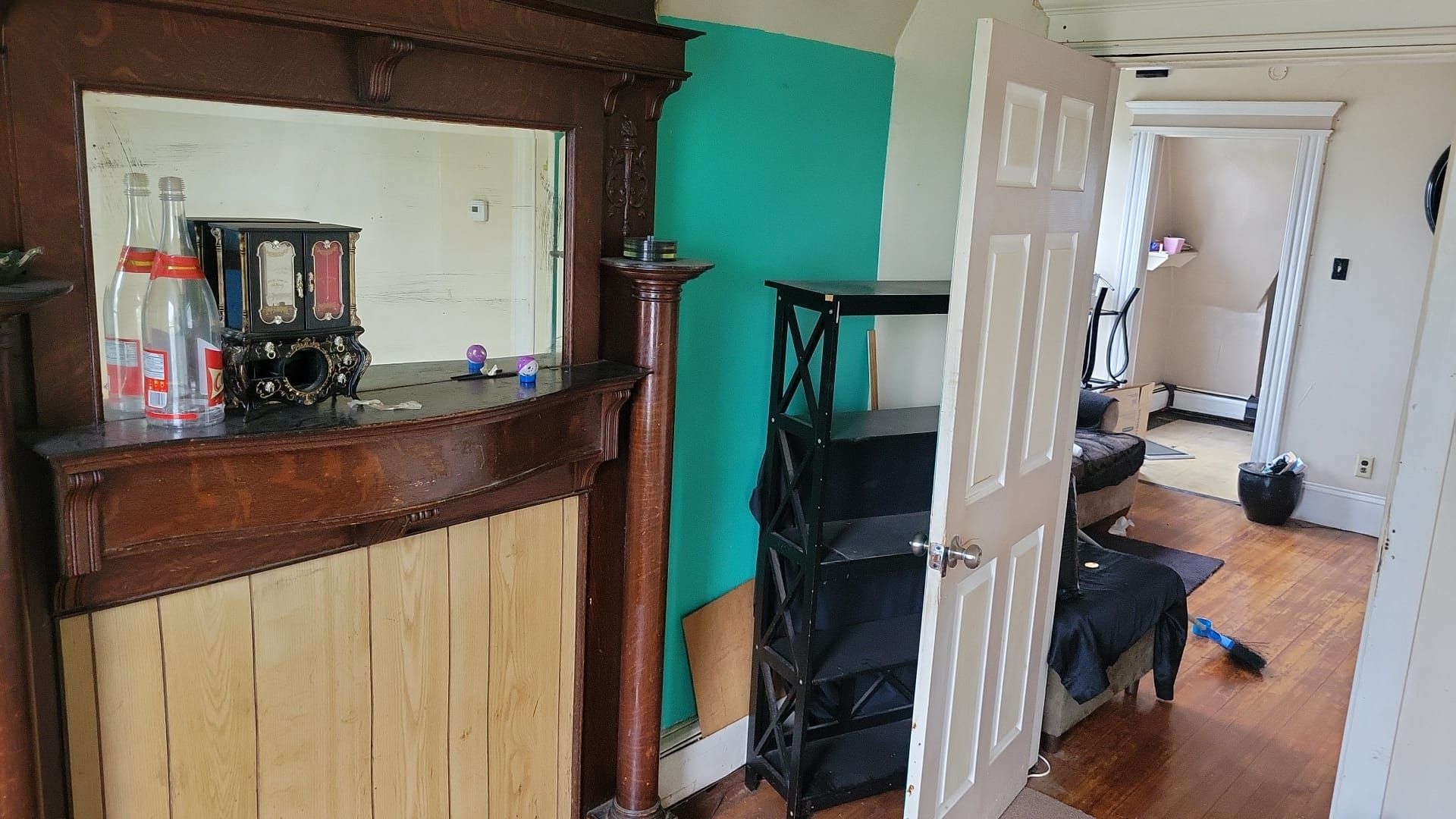 Reorganizing the stuffs in the rooms – Hartford, CT - Hinds