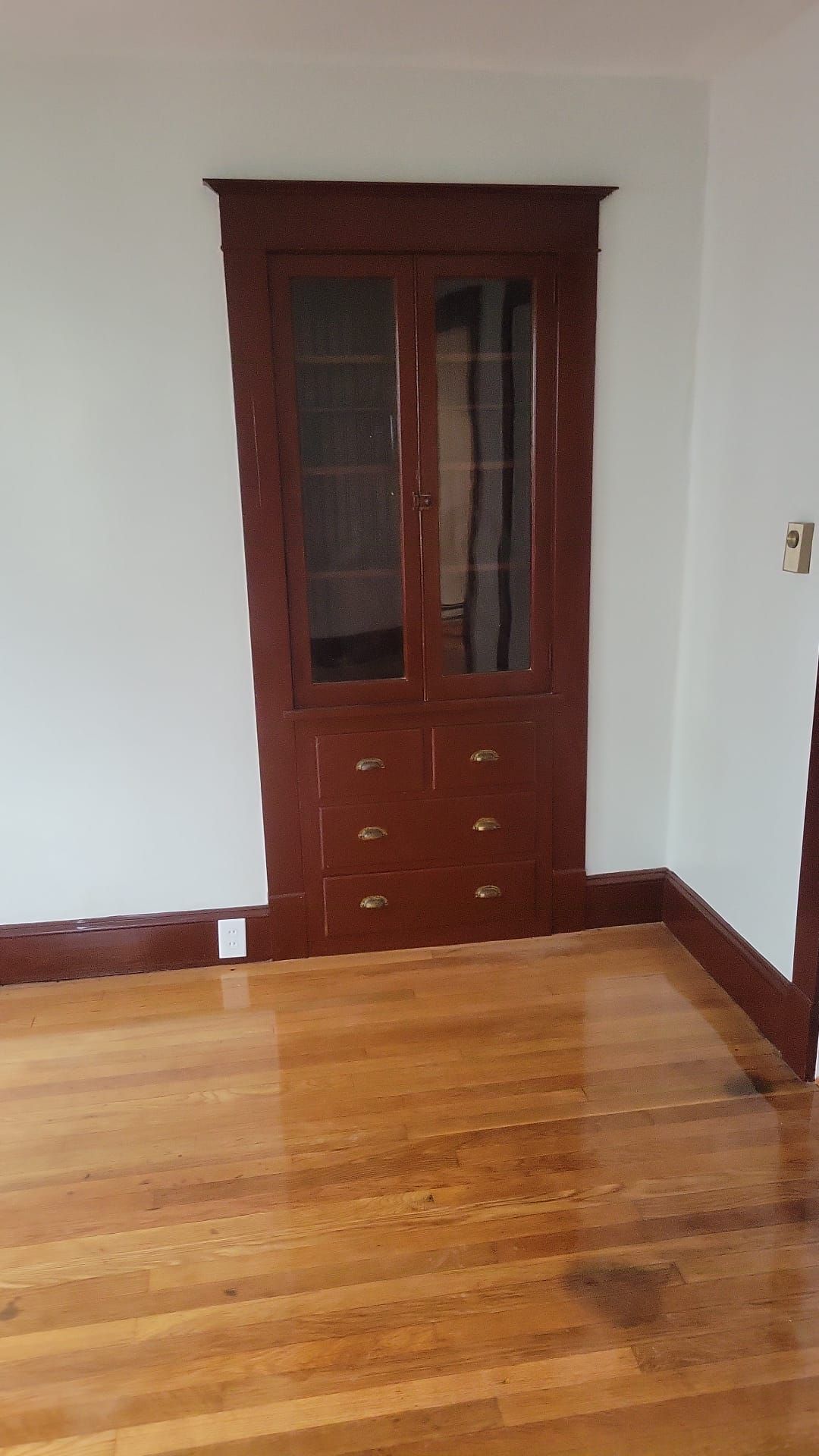 Antique tall cabinet – Hartford, CT - Hinds