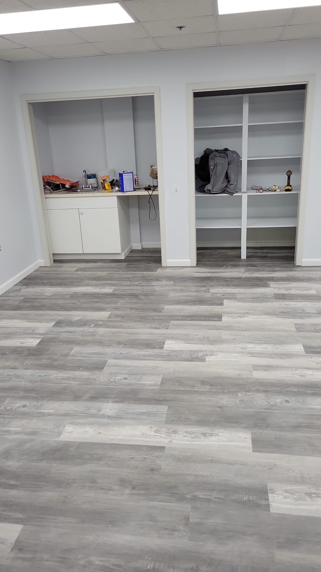 A completely installed vinyl floor – Hartford, CT - Hinds