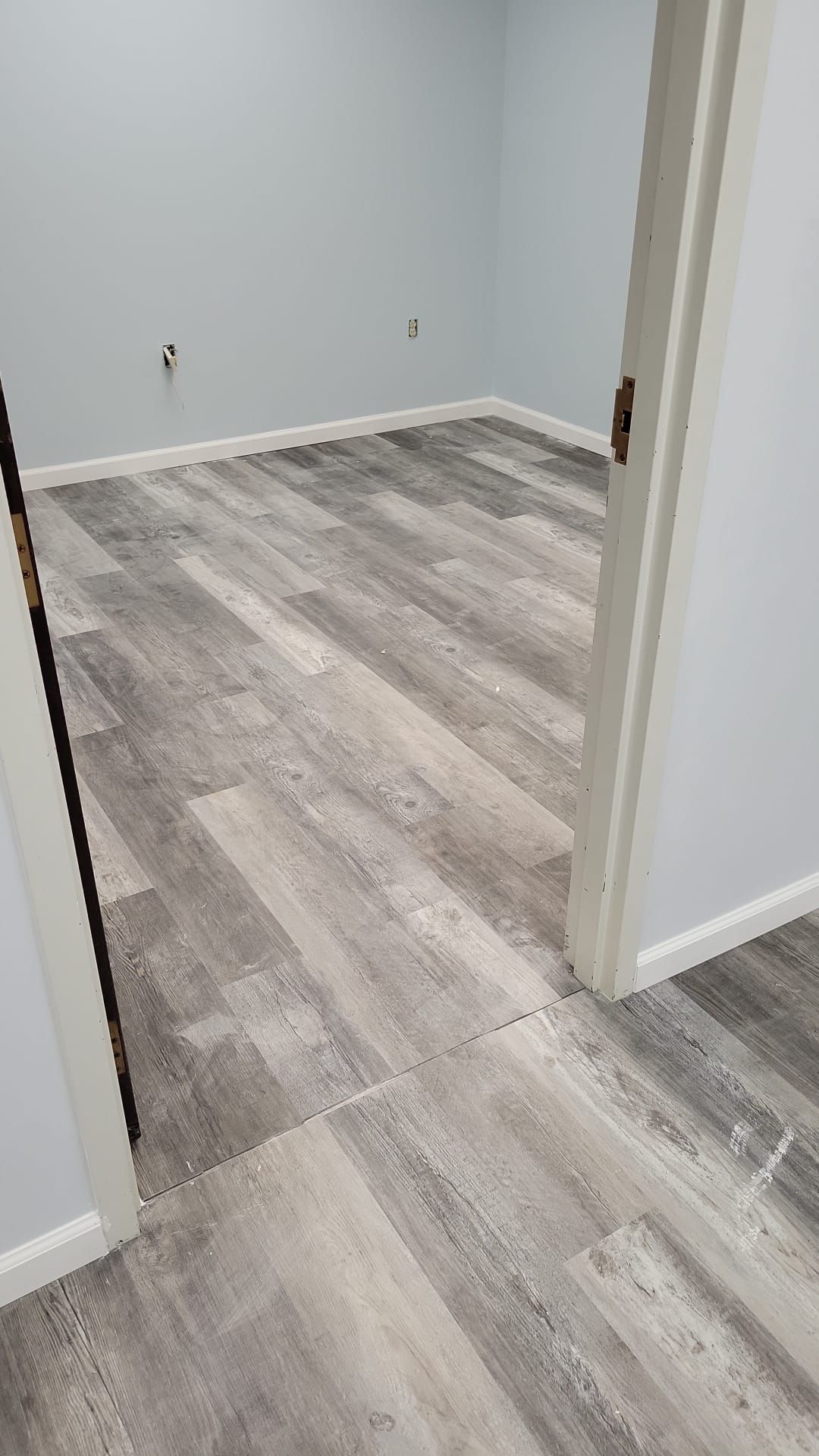 Vinyl flooring – Hartford, CT - Hinds
