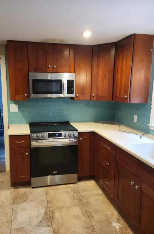Kitchen with an oven and a stove – Hartford, CT - Hinds