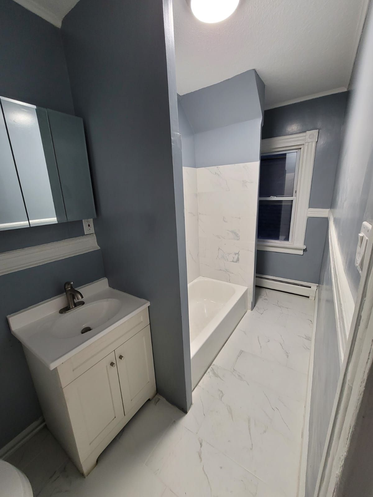 Clean Bathroom - Hartford, CT - Hinds