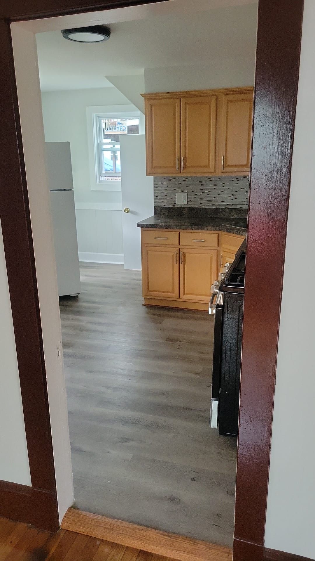 Kitchen With Wood Floor - Hartford, CT - Hinds