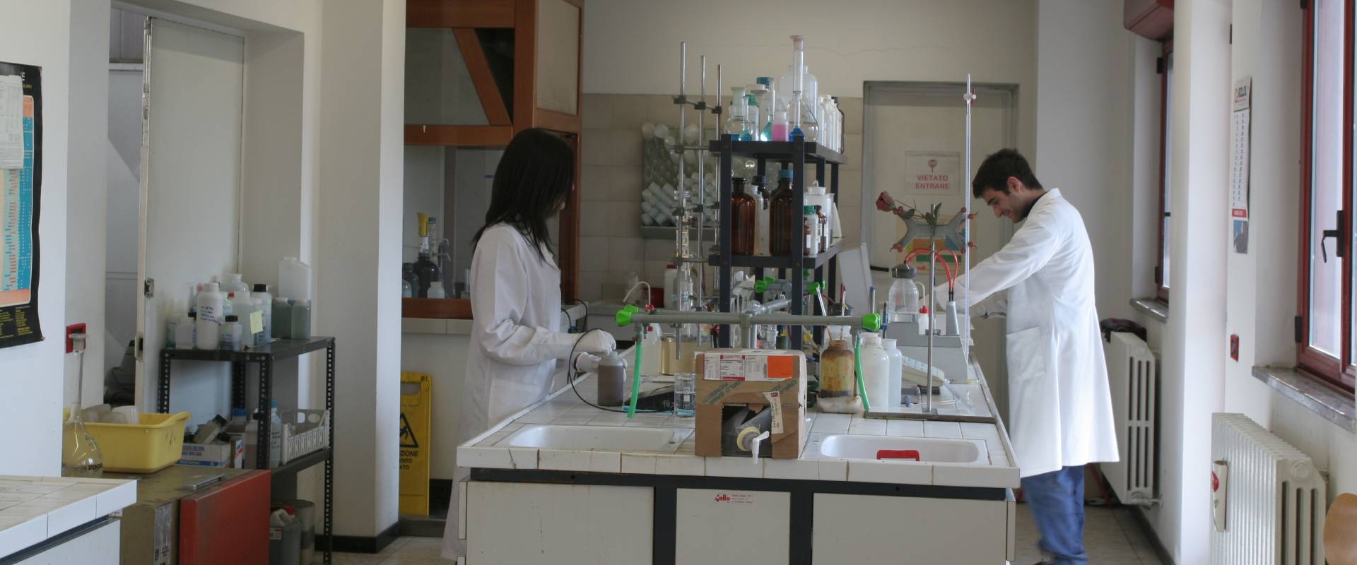 Laboratorio analisi liquidi