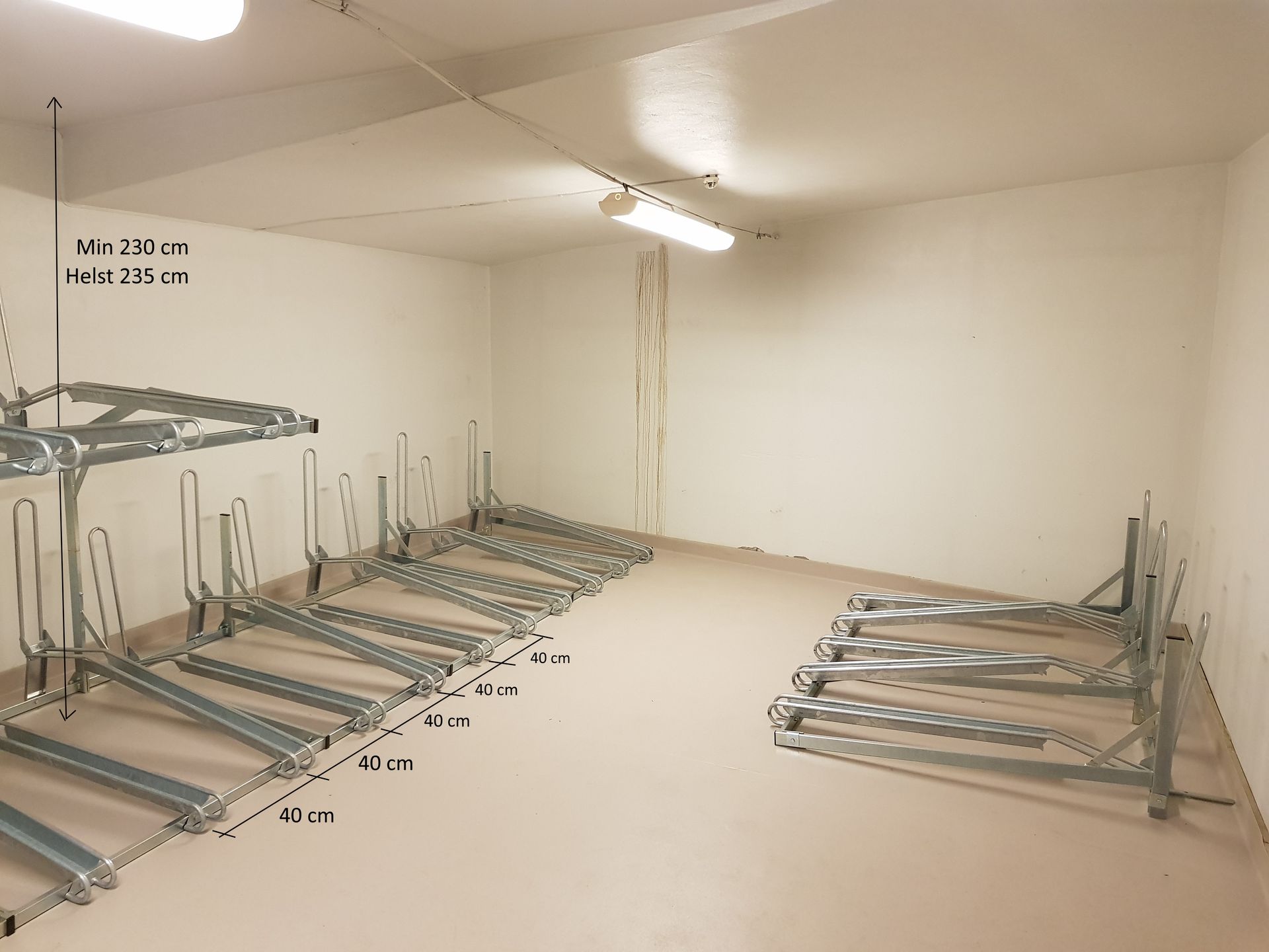 Kombinasjon av Haniss Tohøyd og Haniss Enhøyd. 40 cm per plass.